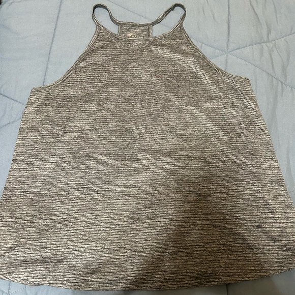 Old Navy Active Tank Bundle - Picture 5 of 5